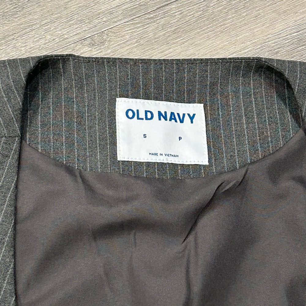 Old Navy Grey Pinstripe Vest - Picture 3 of 4
